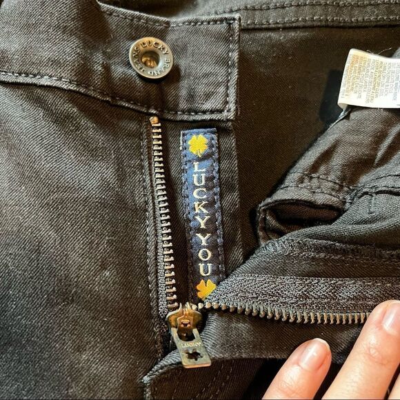 Lucky brand black Sofia skinny jeans. Size 26 - Picture 4 of 15
